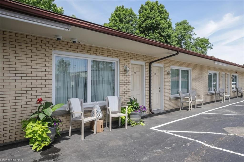 Falls Manor Resort Niagara Falls Exterior photo